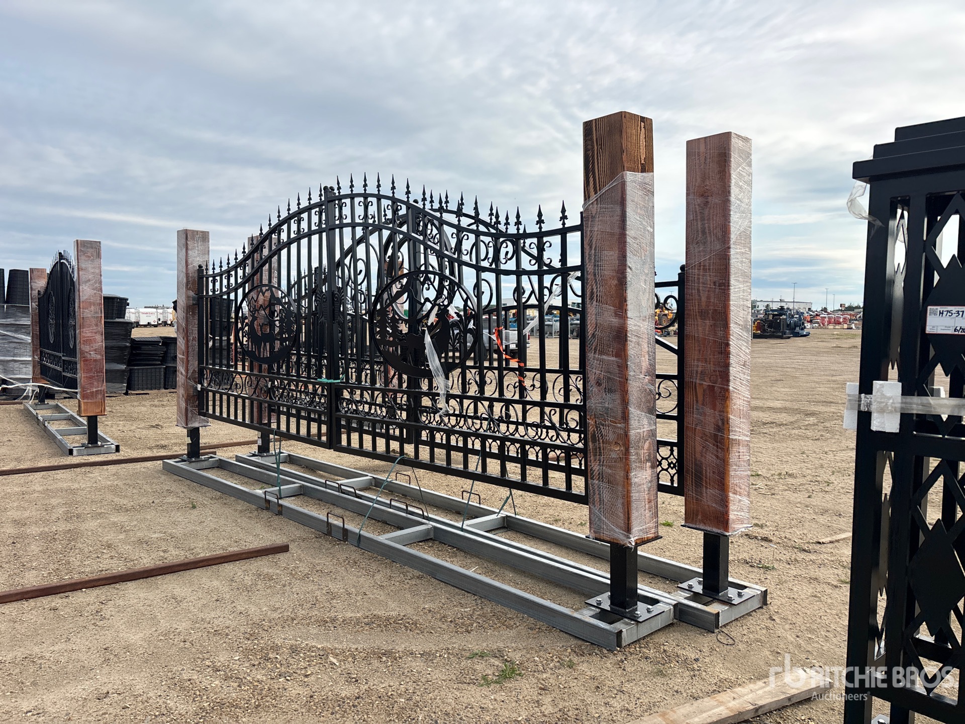 Quantity of (2) 2026 EG EarthyGrounds T20-SC&T20-DM 20 ft Steel Bi-Parting Driveway Gate (Unused)