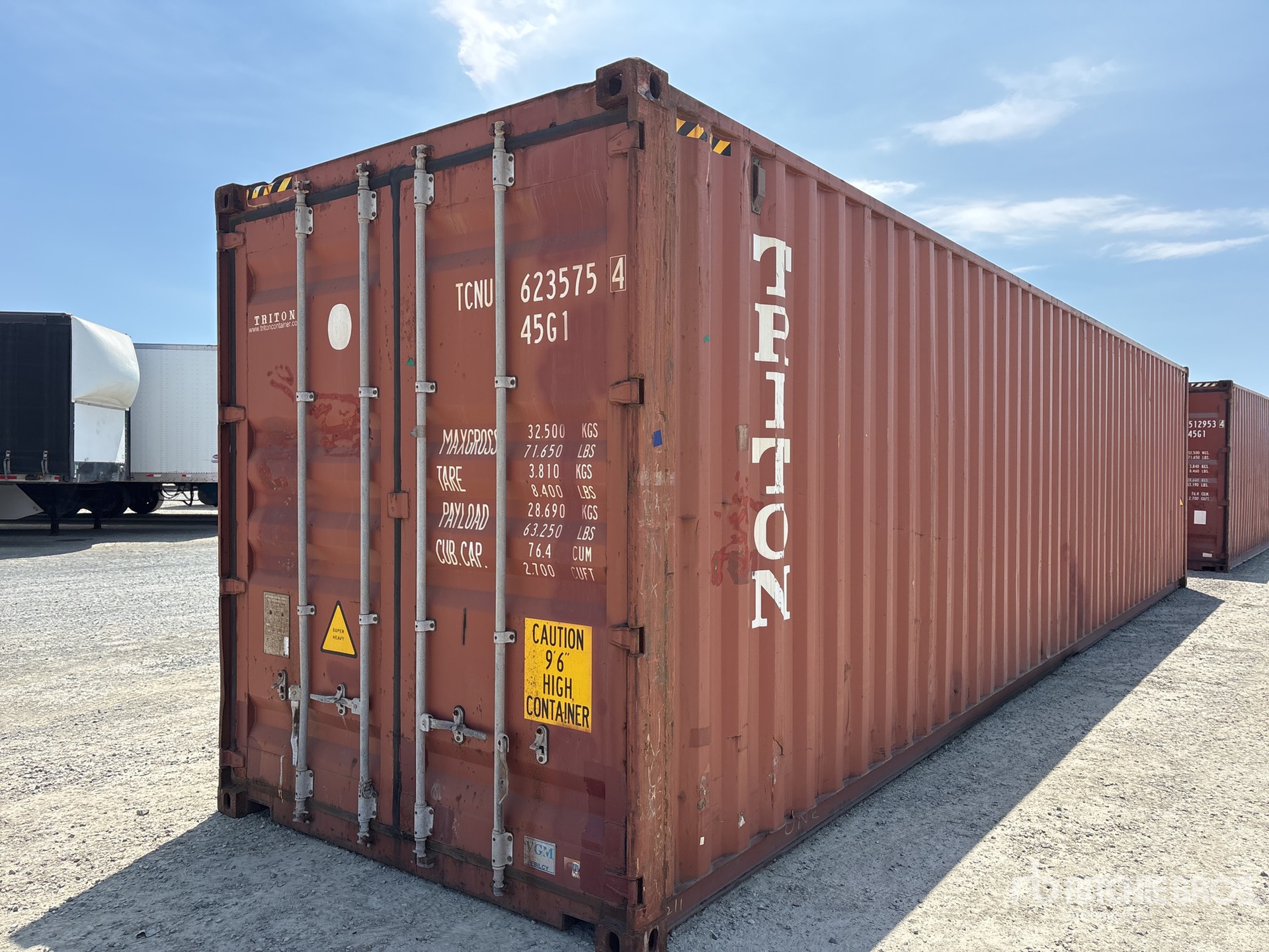 2011 40 ft Storage Container