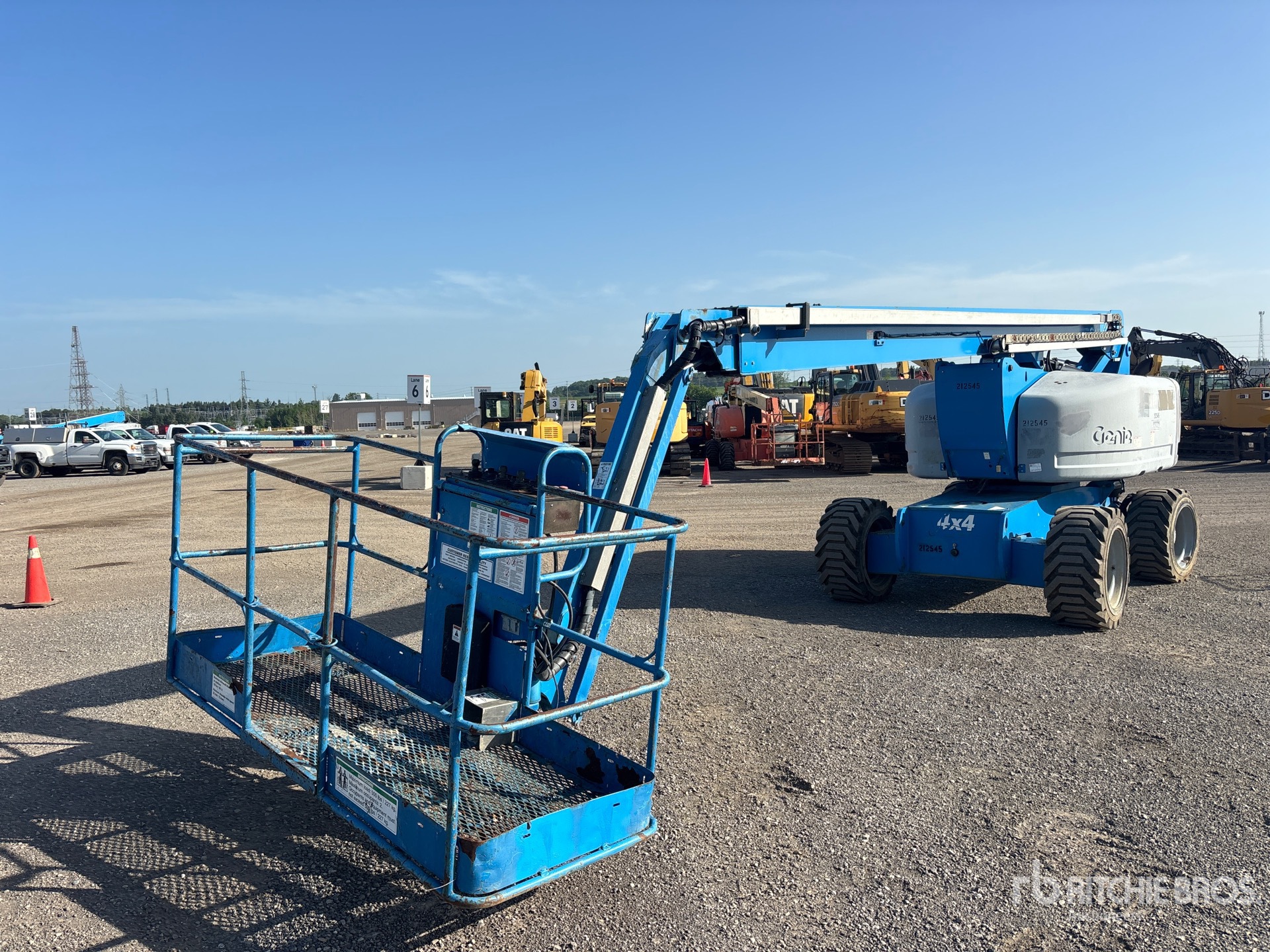 2014 Genie Z-80/60 4WD Diesel Articulating Boom Lift