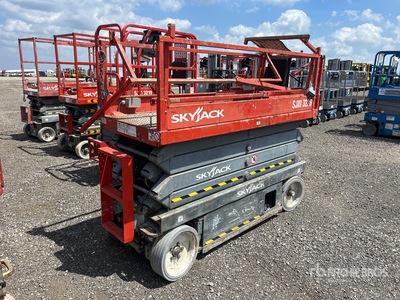 2015 Skyjack SJ 3226 Electric Scissor Lift