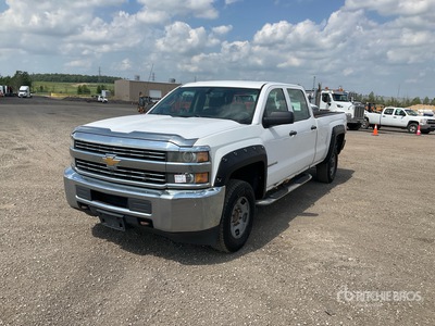 2015 Chevrolet Silverado 2500 HD 4x2 Crew Cab Pick Up