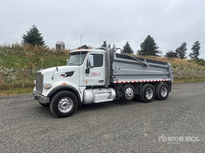 2019 Peterbilt 567 8x4 Camion à benne basculante Tri/E