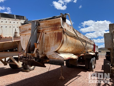 1980 Reliance S223EDFH 26 ft T/A Frameless Rimorchio ribaltabile posteriore