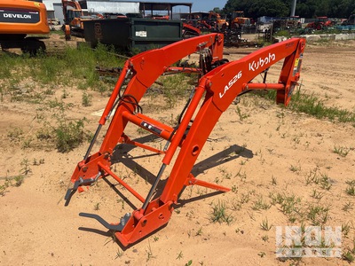 Kubota LA526 Front Loader Attachment