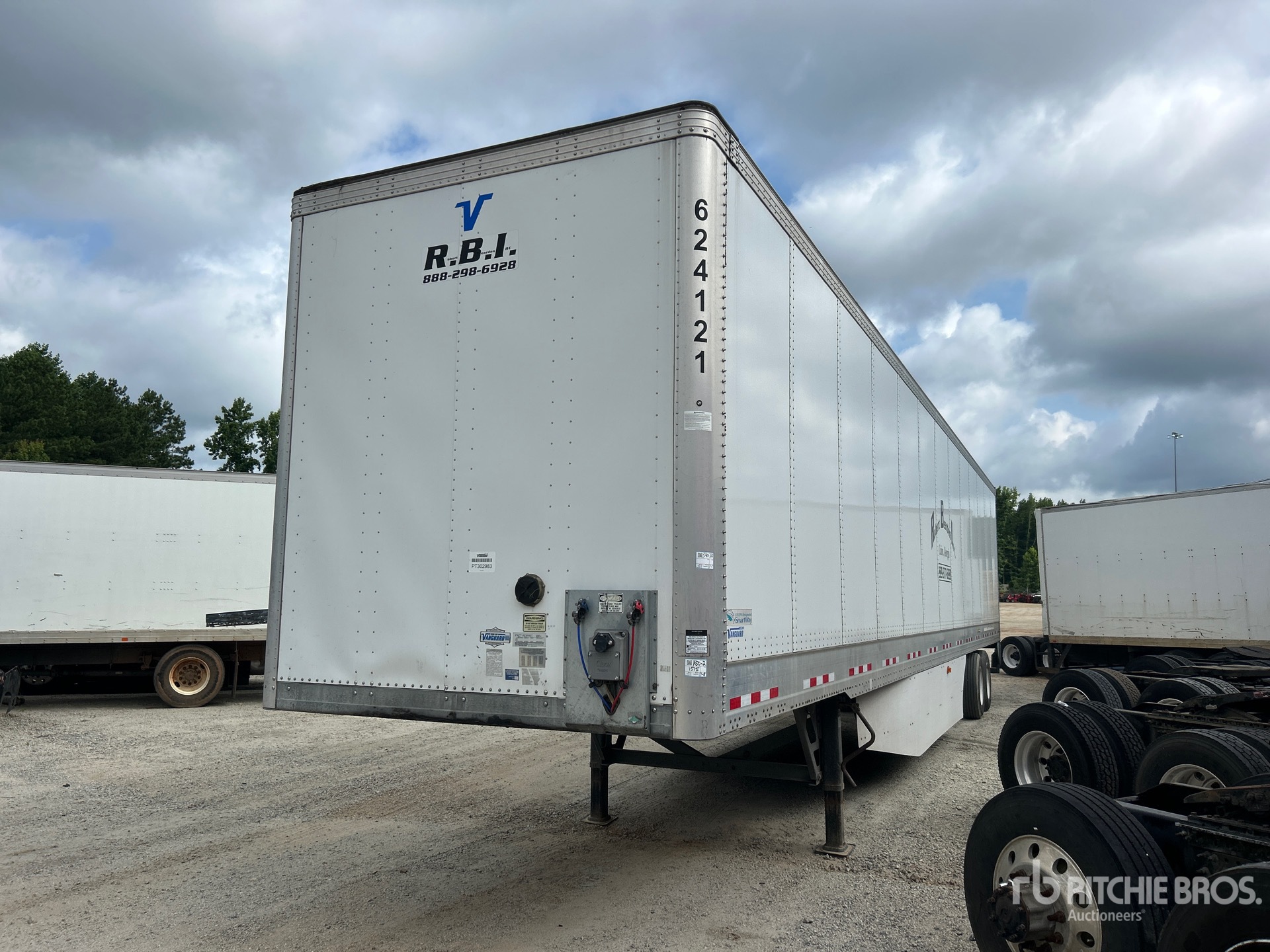 2023 Vanguard REM VXP 53 ft x 102 in T/A Van Trailer