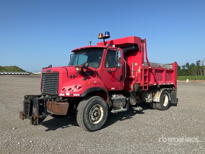 2011 Freightliner M2 106 4x2 Spreader Truck