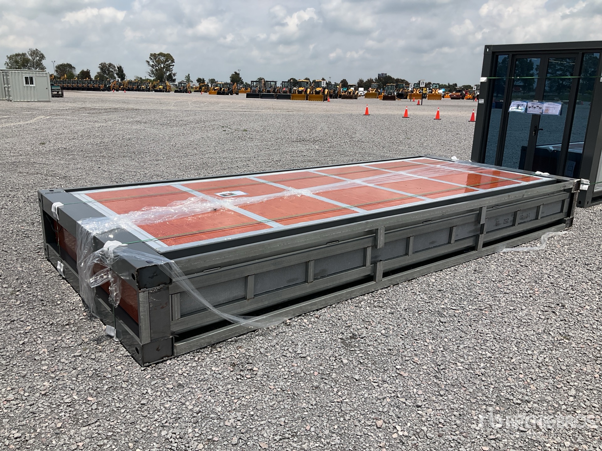 2026 SKLP SK-9 40 ft x 19 ft 6 in Casa Expansible (Sin Usar) / Expandable House Folding Storage Building (Unused)
