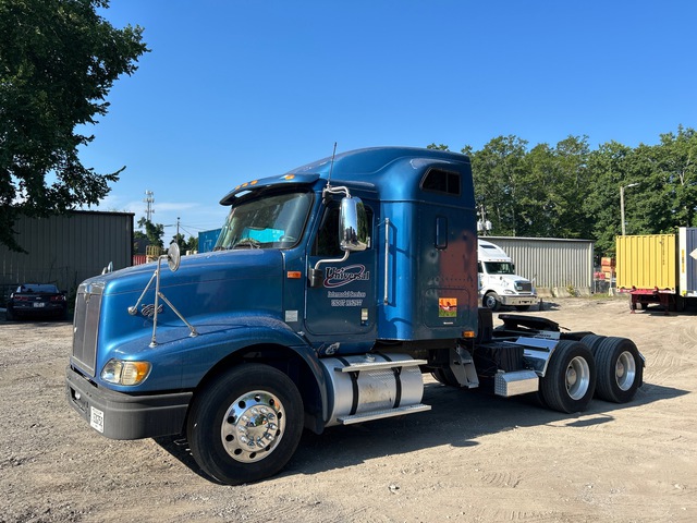 2009 International 9200i 6x4 T/A Sleeper Truck Tractor
