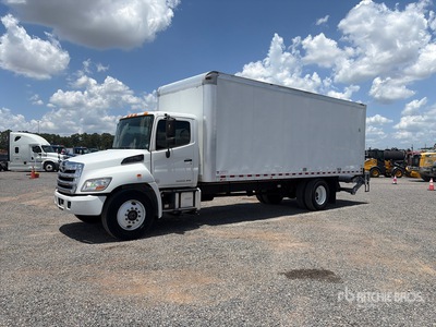 2016 Hino 268 4x2 Van Truck