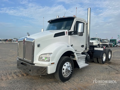 2018 Kenworth T880 6x4 Cabeza Tractora Cabina Corta