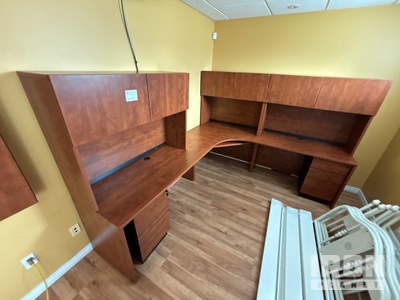 Office Furniture Divers