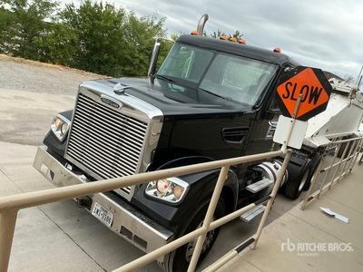 2018 Freightliner Coronado 122SD T/A Day Cab Truck Tractor