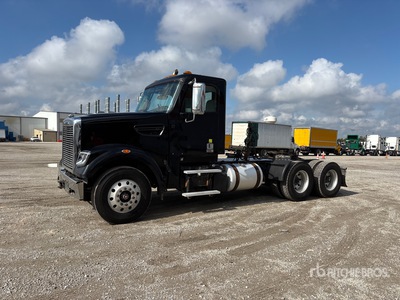 2018 Freightliner Coronado 122SD 6x4 Ciągnik siodłowy T/A z kabiną dzienną