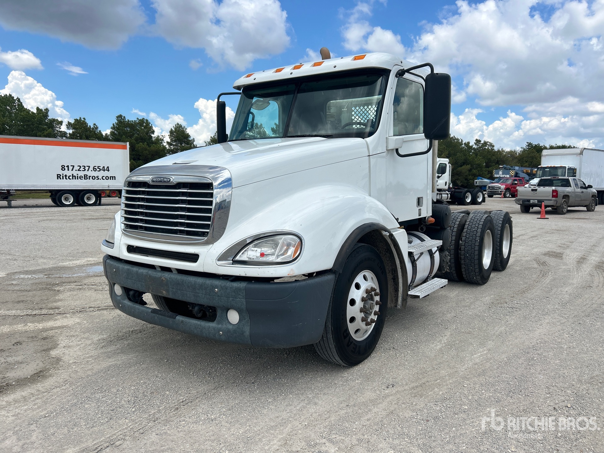 2020 Freightliner Columbia 120 6x4 T/A Day Cab Truck Tractor (Glider Kit)