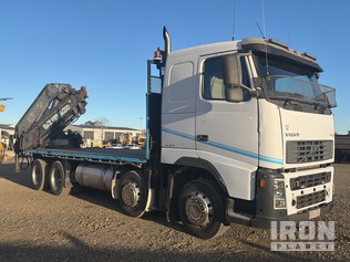 Volvo 2003 FH12 8x4 Twin-Steer Sleeper Table Top w/Crane — occasion