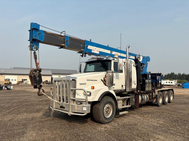 National 800DU 23 ton Straight Boom on 2014 Western Star 4900SA 8x6 Sleeper Boom Truck