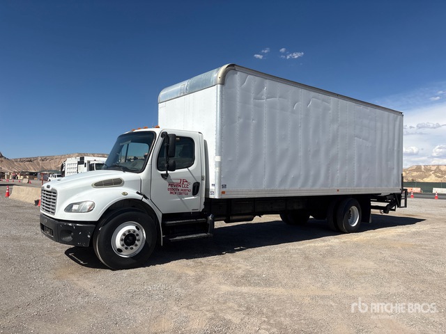 2014 Freightliner M2 106 4x2 Moving Van Truck