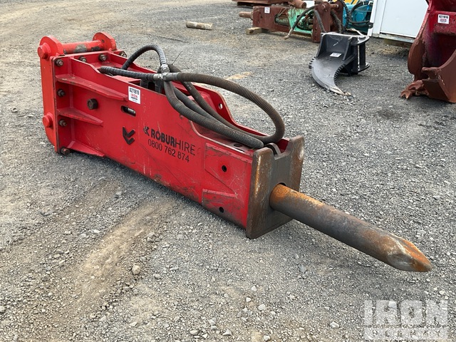 Robur 950 mm Q/C Hydraulic Breaker