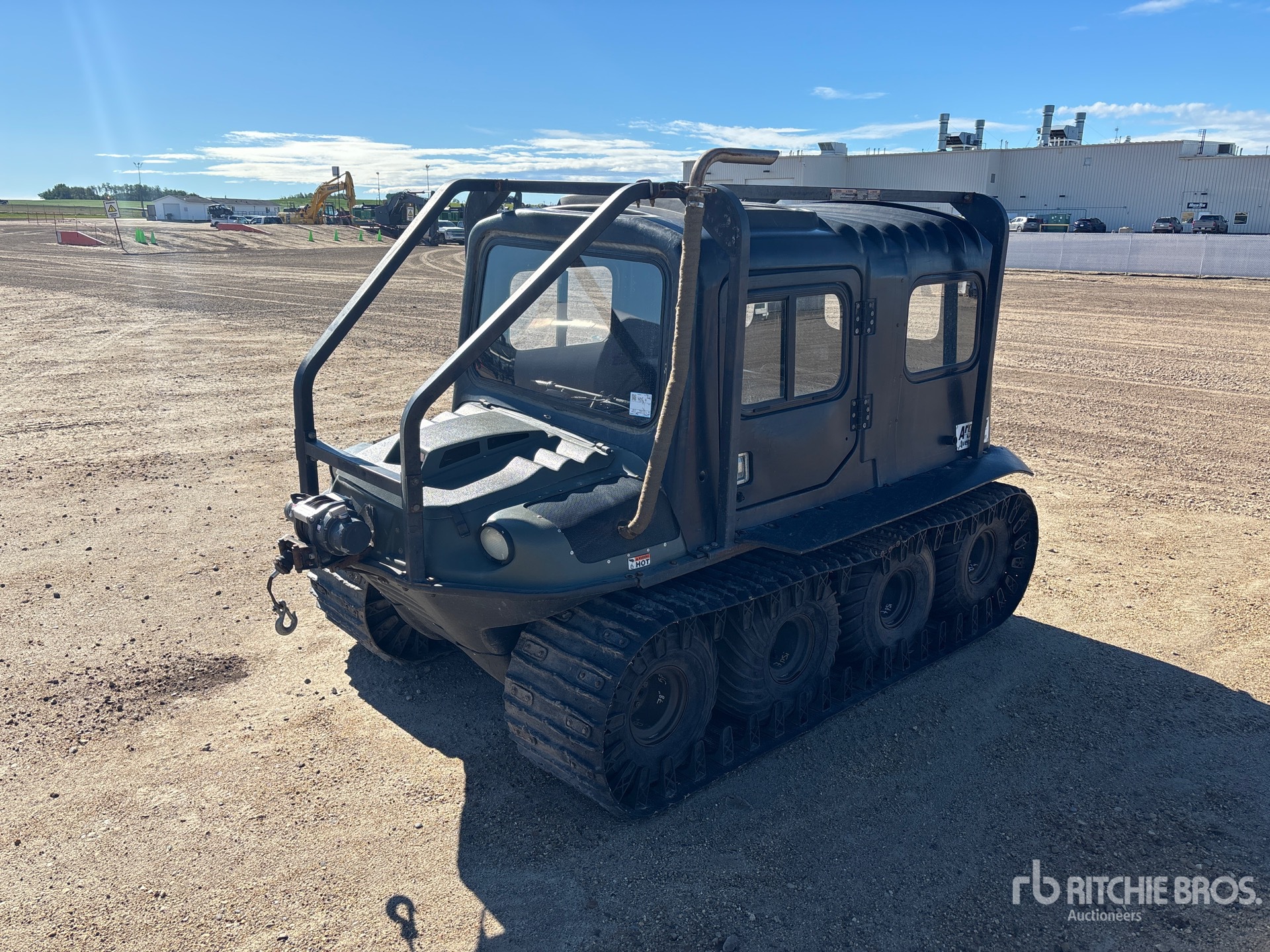 2015 Argo Avenger 750EFI 8x8 Amphibian Unit