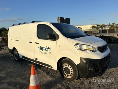 2020 Peugeot Expert Busje