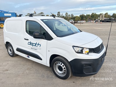 2022 Peugeot Partner Minicamioneta