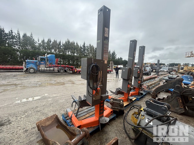 photos & videos