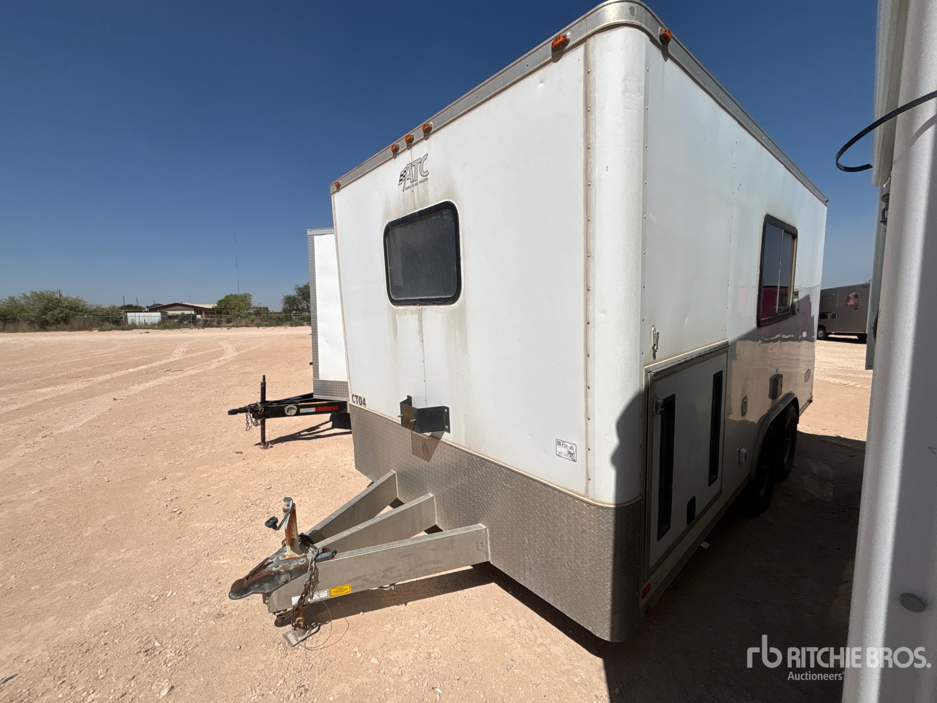 2013 COMMAND Center 16 ft x 8 ft 4 in T/A Mobile Office