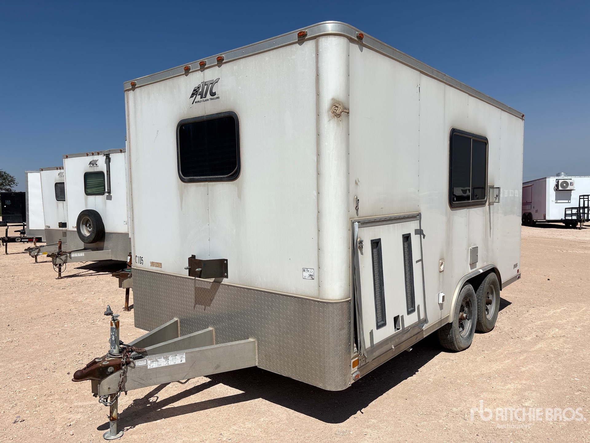 2013 COMMAND Center 16 ft x 8 ft 4 in T/A Mobile Office
