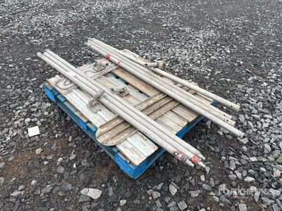 Quantity of (6) Finishing Tools. Float with handle. 3 floats missing handle base