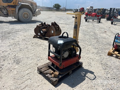 2008 Dynapac LG200 Vibratory Plate Compactor
