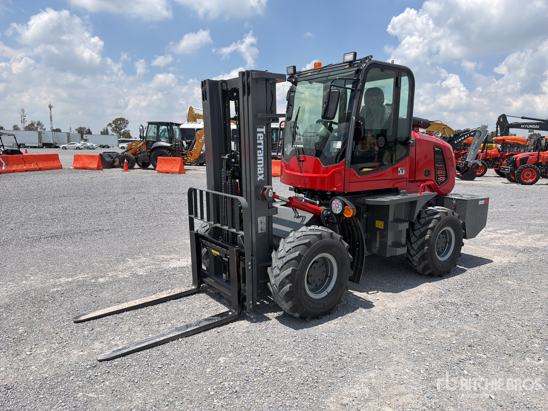 2026 Terramax ZY-35A 7700 lb 4x4 Montacargas Todo Terreno (Sin Usar) / Rough Terrain Forklift (Unused)