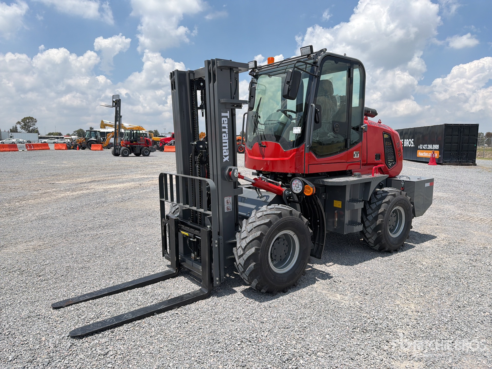 2026 Terramax ZY-35A 7700 lb 4x4 Montacargas Todo Terreno (Sin Usar) / Rough Terrain Forklift (Unused)