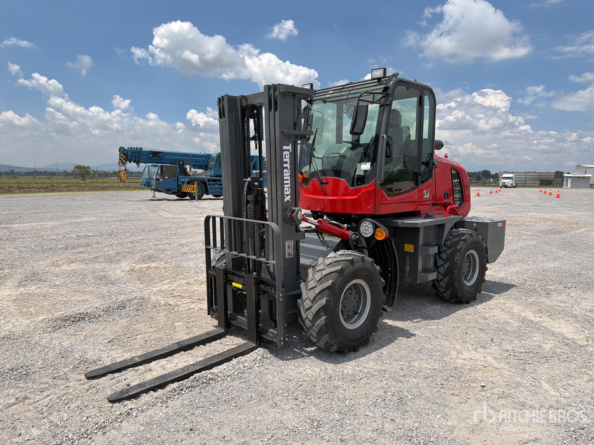 2026 Terramax ZY-35A 7700 lb 4x4 Montacargas Todo Terreno (Sin Usar) / Rough Terrain Forklift (Unused)