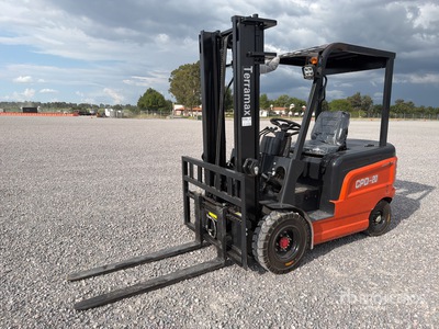 2026 Terramax CPD-20 4400 lb Montacargas Electrico (Sin Usar) / Carretilla Elevadora Eléctrica