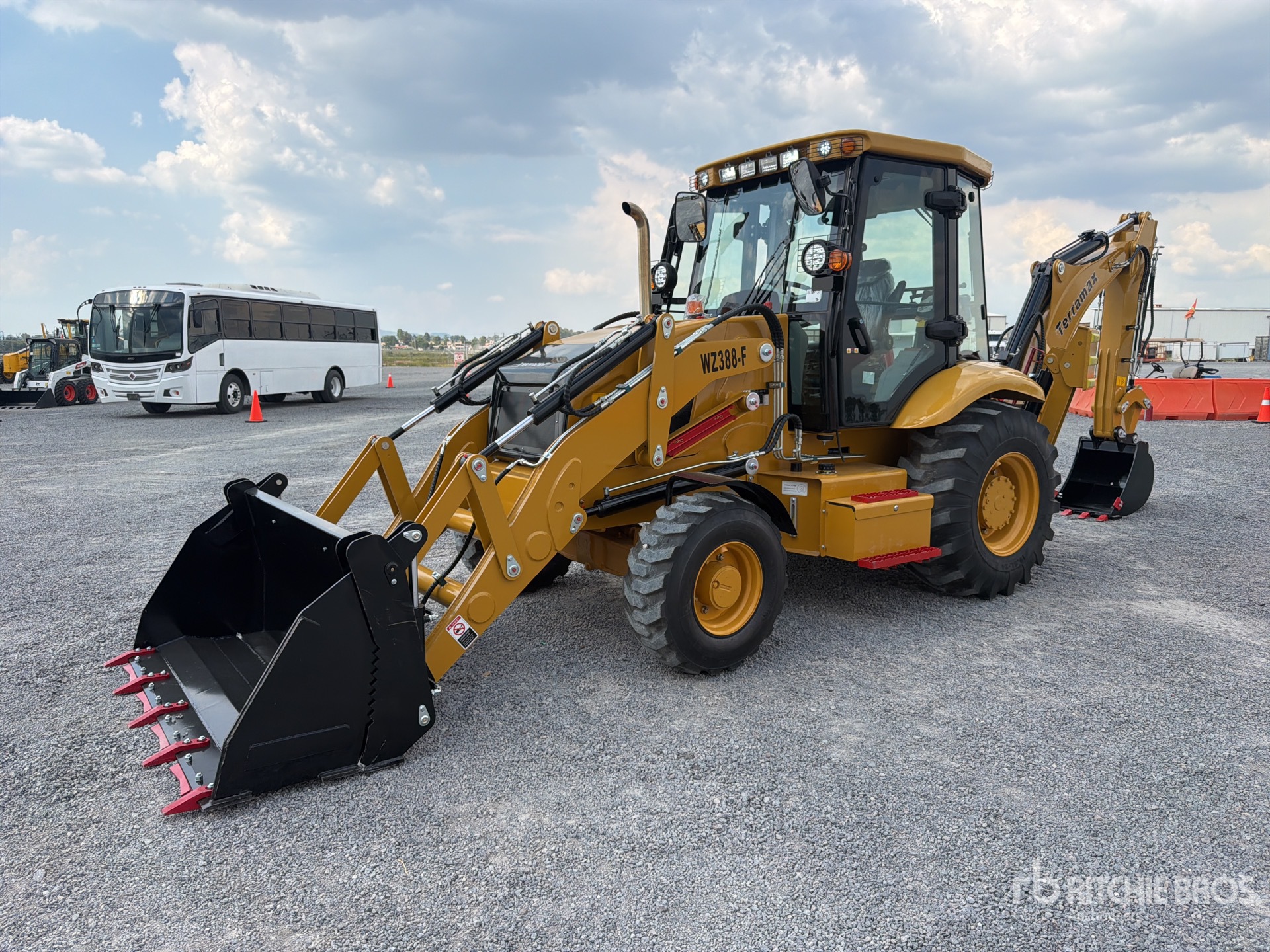 2026 Terramax WZ388-F 4x4 Retroexcavadora (Sin Usar) / Backhoe Loader (Unused)