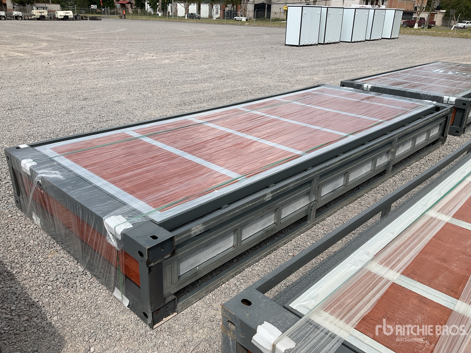 2026 ECH ECH-004 19 ft 4 in x 21 ft 4 in Casa Expansible (Sin Usar) / Expandable House (Unused)