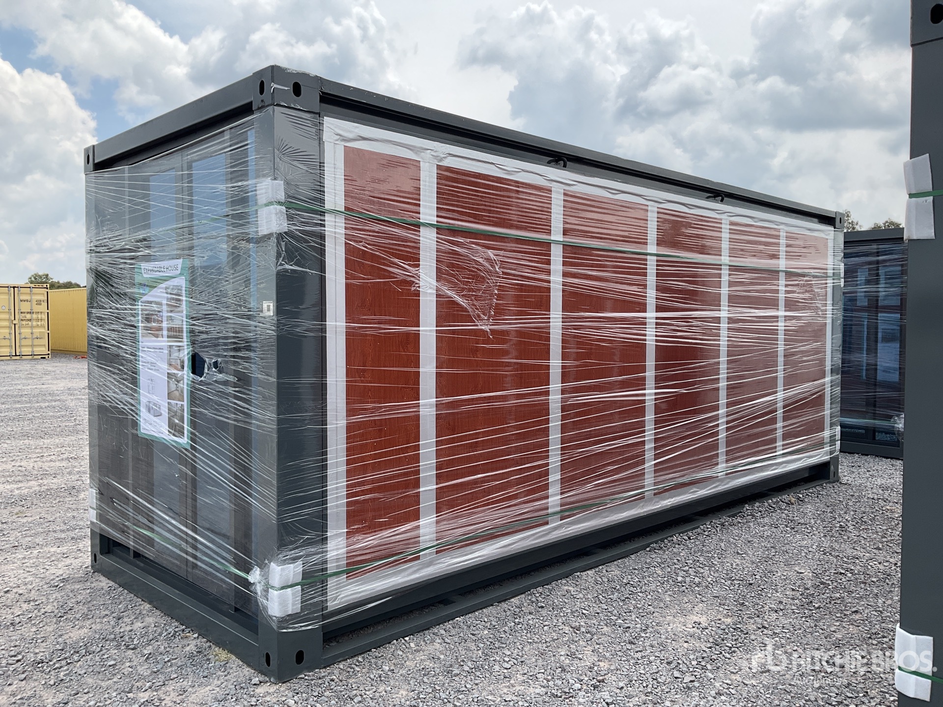 2026 ECH ECH-003 19 ft 4 in x 20 ft 8 in Casa Expansible (Sin Usar) / Expandable House (Unused)