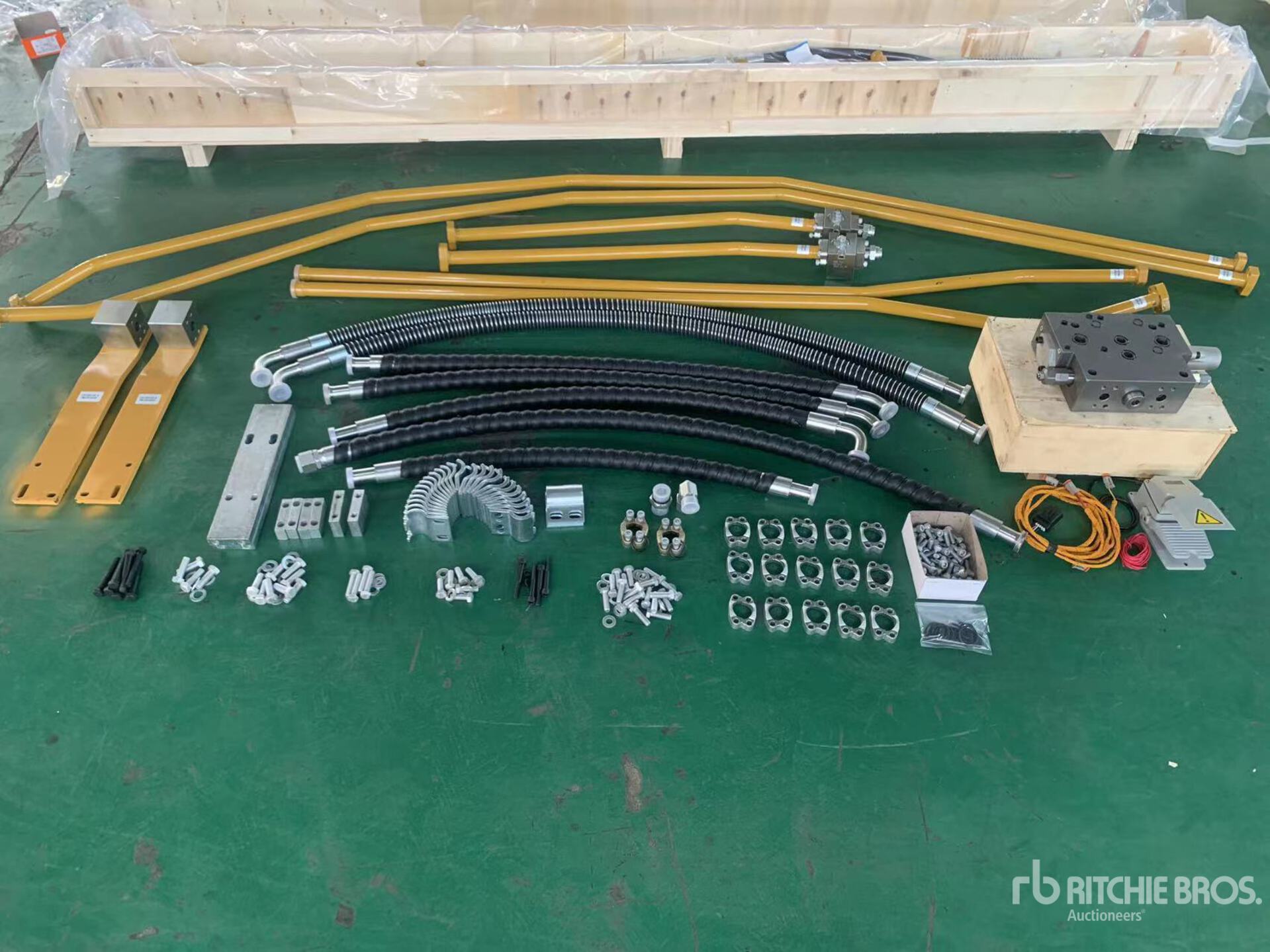 2026 SDCH SDCH-08P Conexiones Auxiliares Hidraulicas para Excavadora (Sin Usar) / Breaker Hammer Pipeline Kit - Fits Cat 320 (Unused)