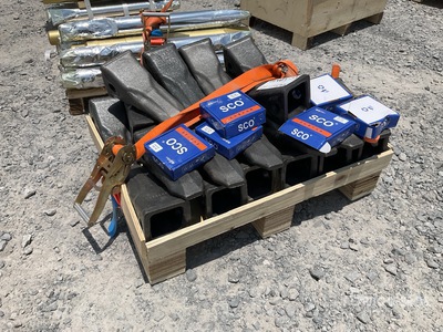 Quantity of (30) 2026 SDCH SDCH-08BT Lote de Puntas para Cucharon (Sin Usar) / Bucket Teeth Attacco per escavatore - Fits Cat 320, 320D, 320GC, 320E (Unused)