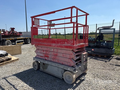 Skyjack Scissor Lift