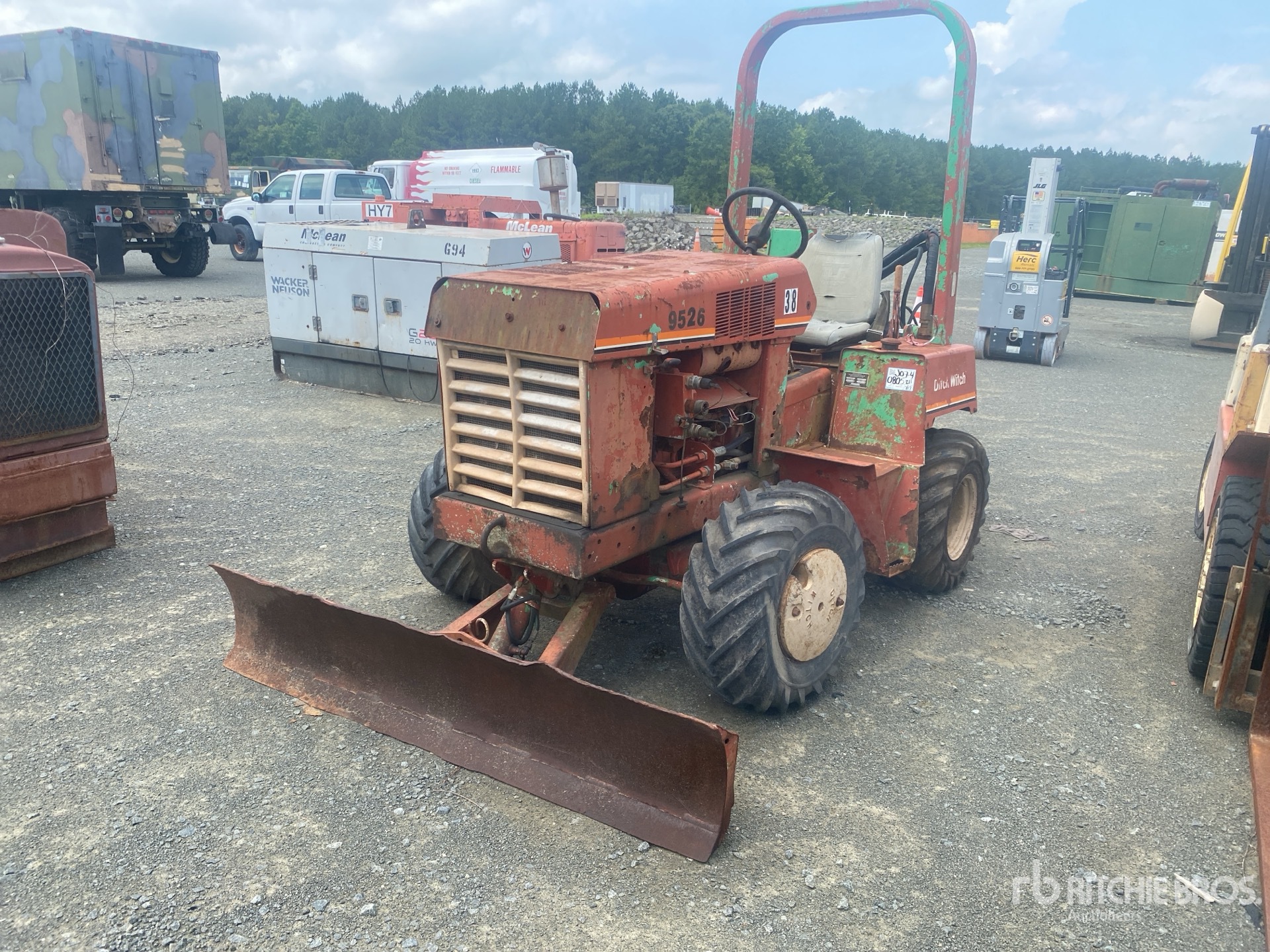 1997 Ditch Witch 3500DDLSB 4x4 Trencher (Inoperable)