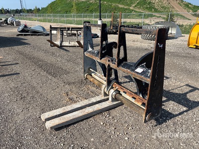 Craig 44 in Q/C Wheel Loader Forks - Fits Liebherr L550
