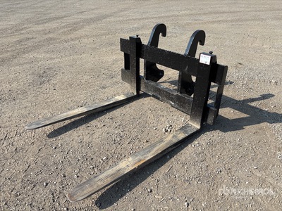 53 in Q/C Wheel Loader Forks - Fits Cat IT14G
