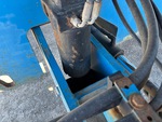 Hydraulics with Frame Leveling Cylinders