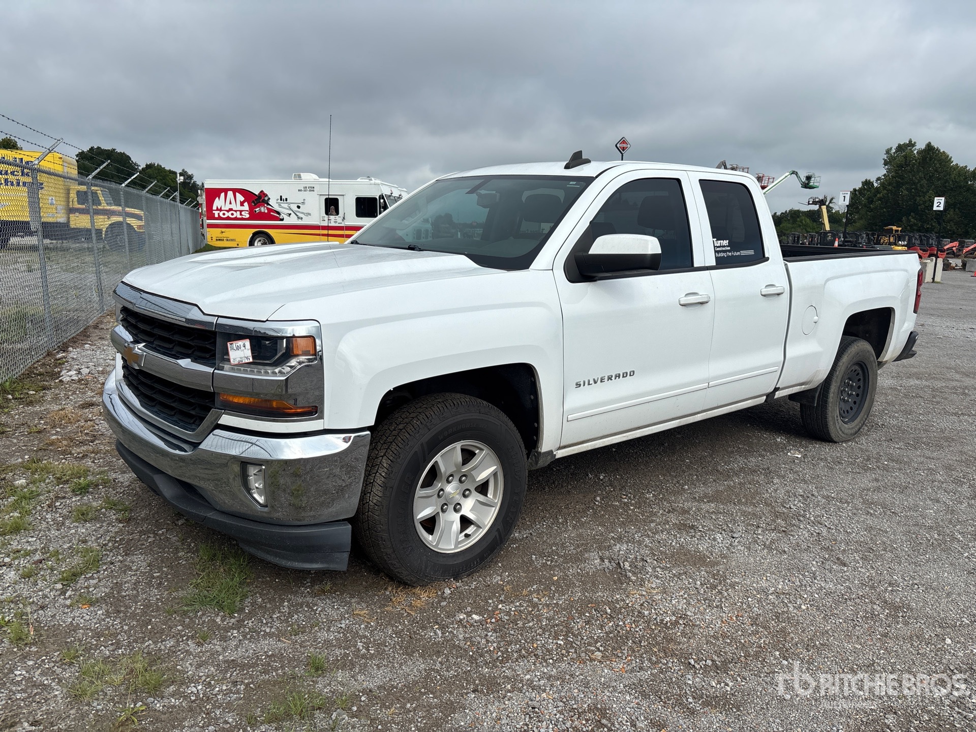 2017 Chevrolet Silverado 1500 4x2 Extended Cab Pickup