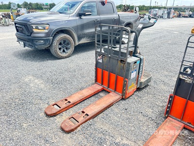 2022 Toyota 8HBE30 6000 lb Electric Pallet Jack