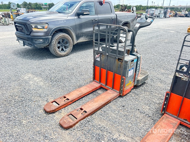 2022 Toyota 8HBE30 6000 lb Electric Pallet Jack