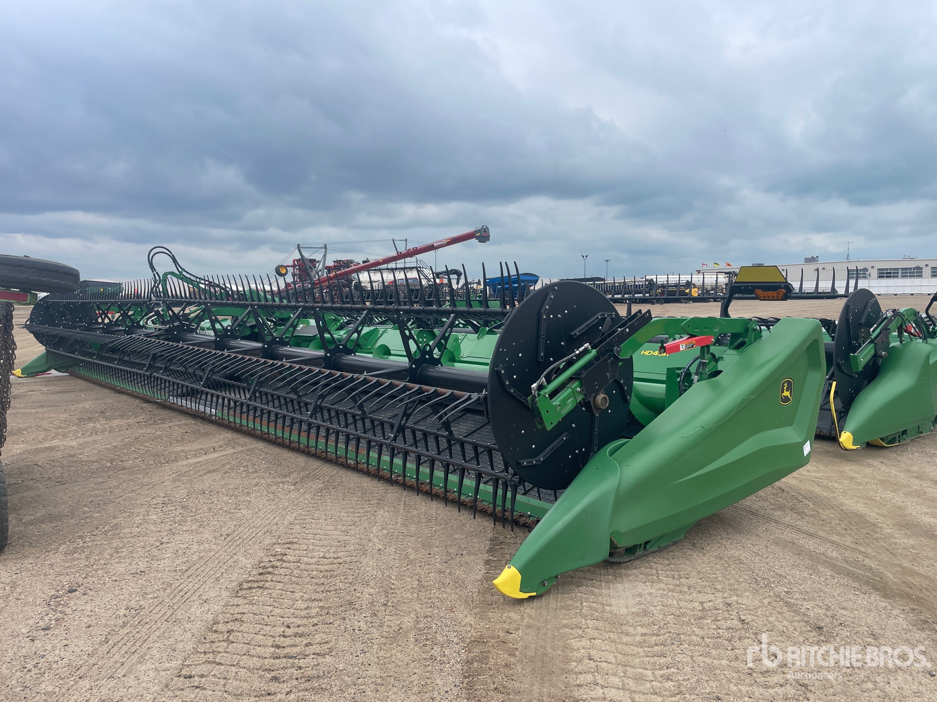 2021 John Deere HD45R 45 ft Hinged Draper Combine Header