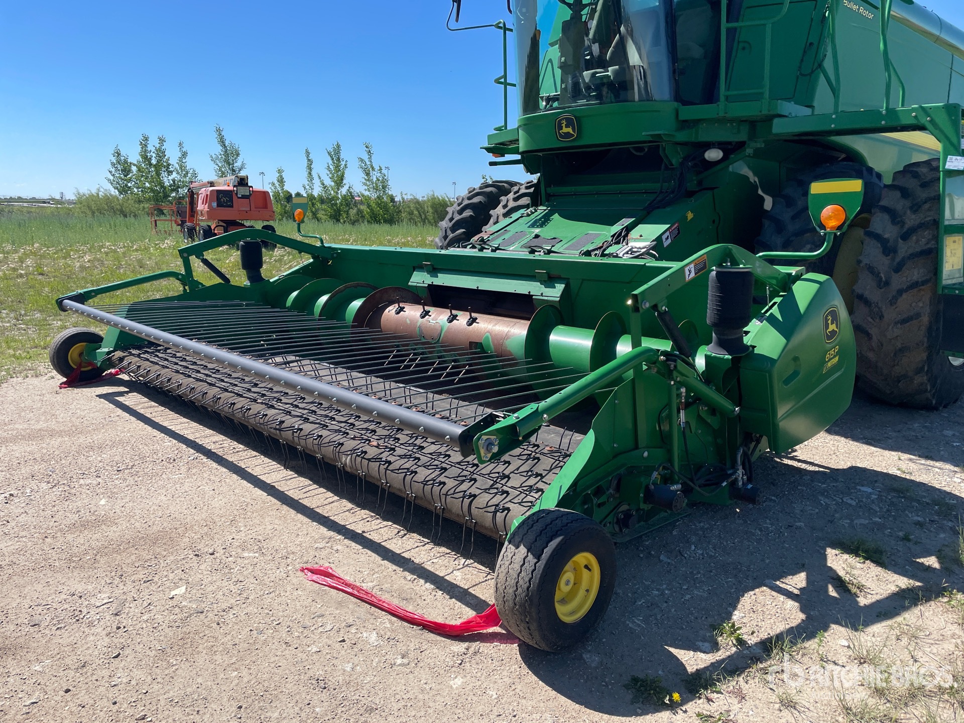 2015 John Deere 615P 15 ft Combine Pickup Header
