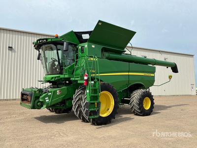 2014 John Deere S690 Moisonneuse-batteuse